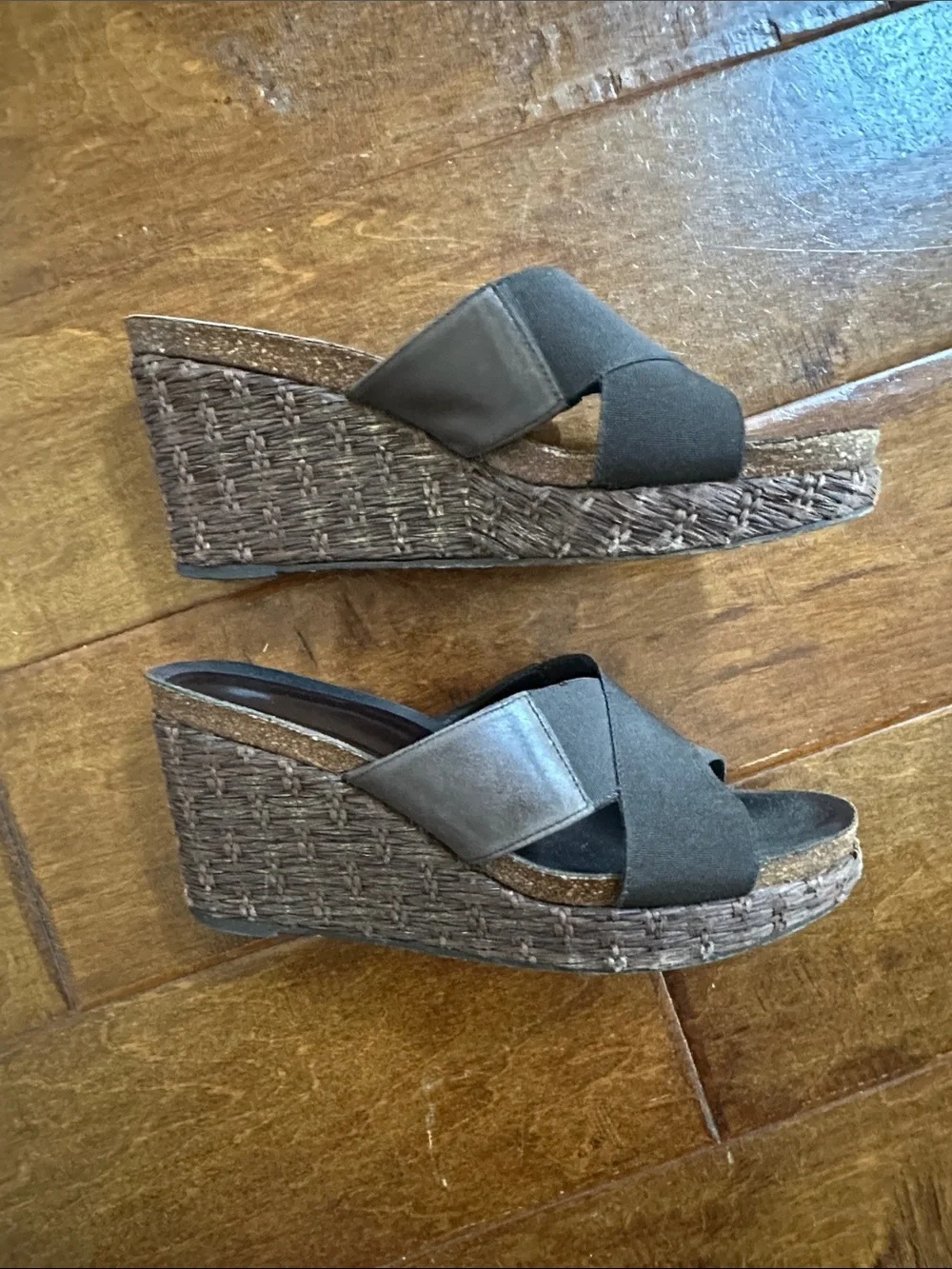 Donald J Pliner 7 M Cross Strap Brown Rattan Wedge Slides Sandals Shoes Spain